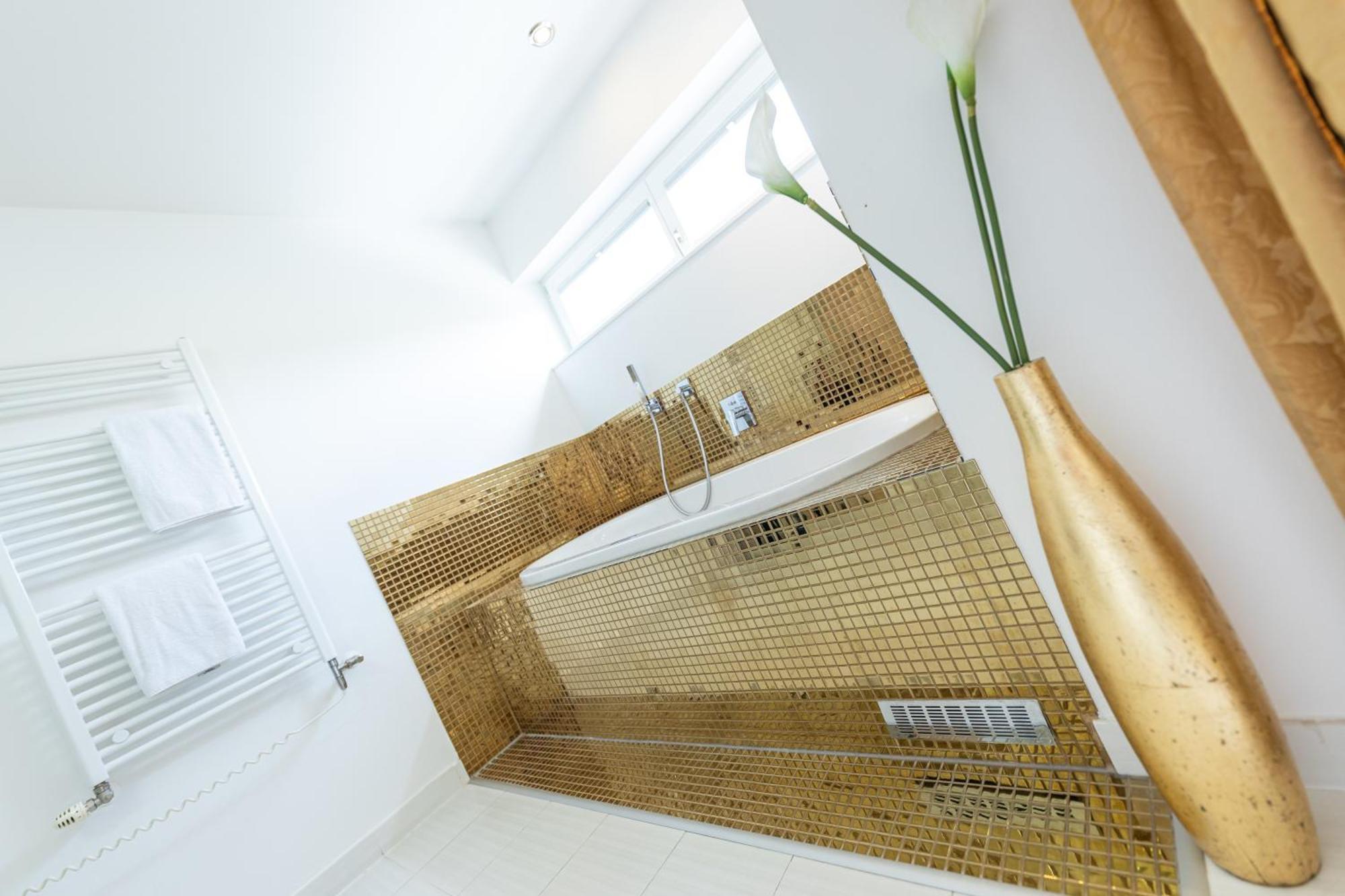 Maiers Kuschelhotel Loipersdorf Deluxe - Adults Only Fürstenfeld Exteriér fotografie